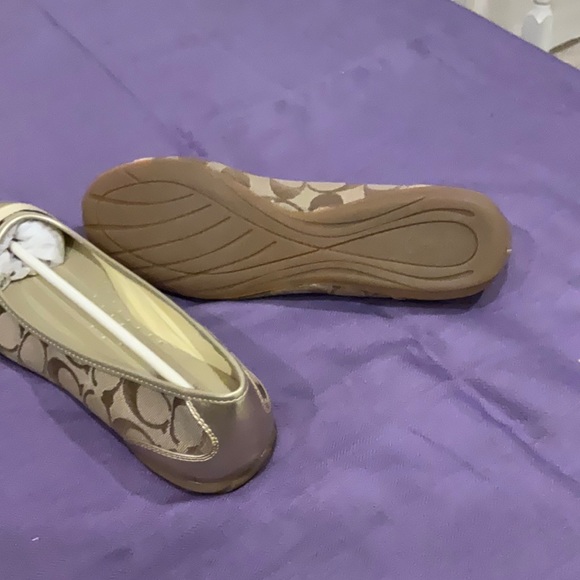 Coach Signature Khaki/Gold Loafers Size 8.5 - Picture 5 of 6